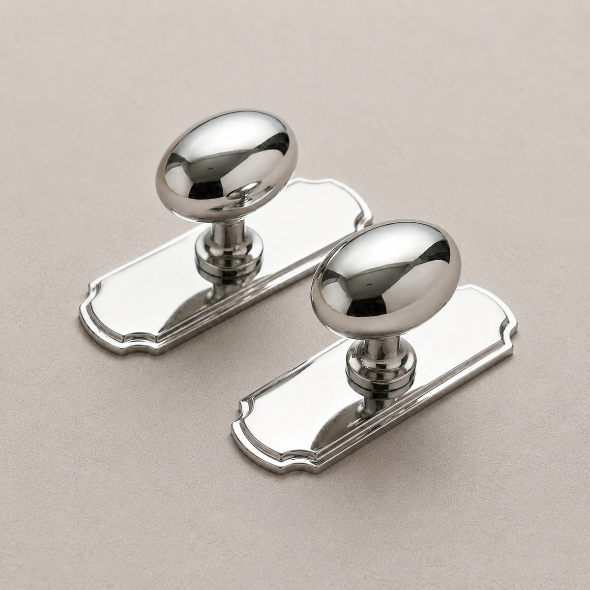 Polished Chrome Cabinet Knob with Backplate Oval / Round